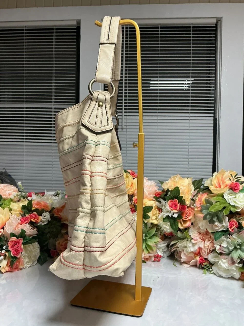 AXCESS Rainbow Stitch Hobo Shoulder Bag Cream Floral Lining Matching Wallet Set